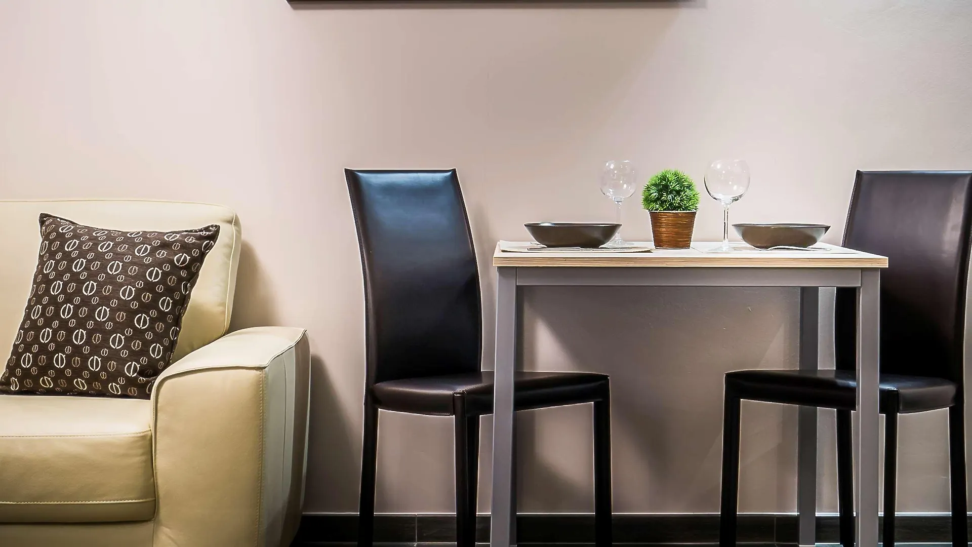Ibis Styles Charleroi Airport Aero 44 Hotel