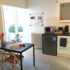 Apartment Studio With Terrace In 17th Century House Bruges